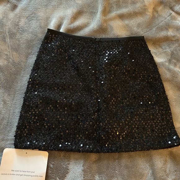 Chicwish skirt ( new with tags) - Picture 3 of 4